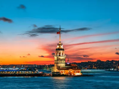 Kız Kulesi - Maiden Tower, Istanbul. Photo by Ibrahim Uzun on Unsplash
